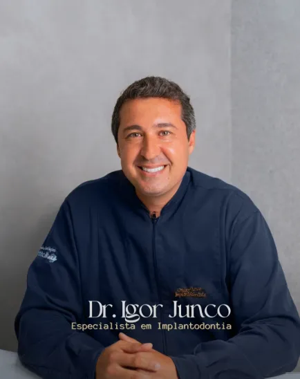 Dr. Igor Junco, especialista em Implantodontia na Orthominas